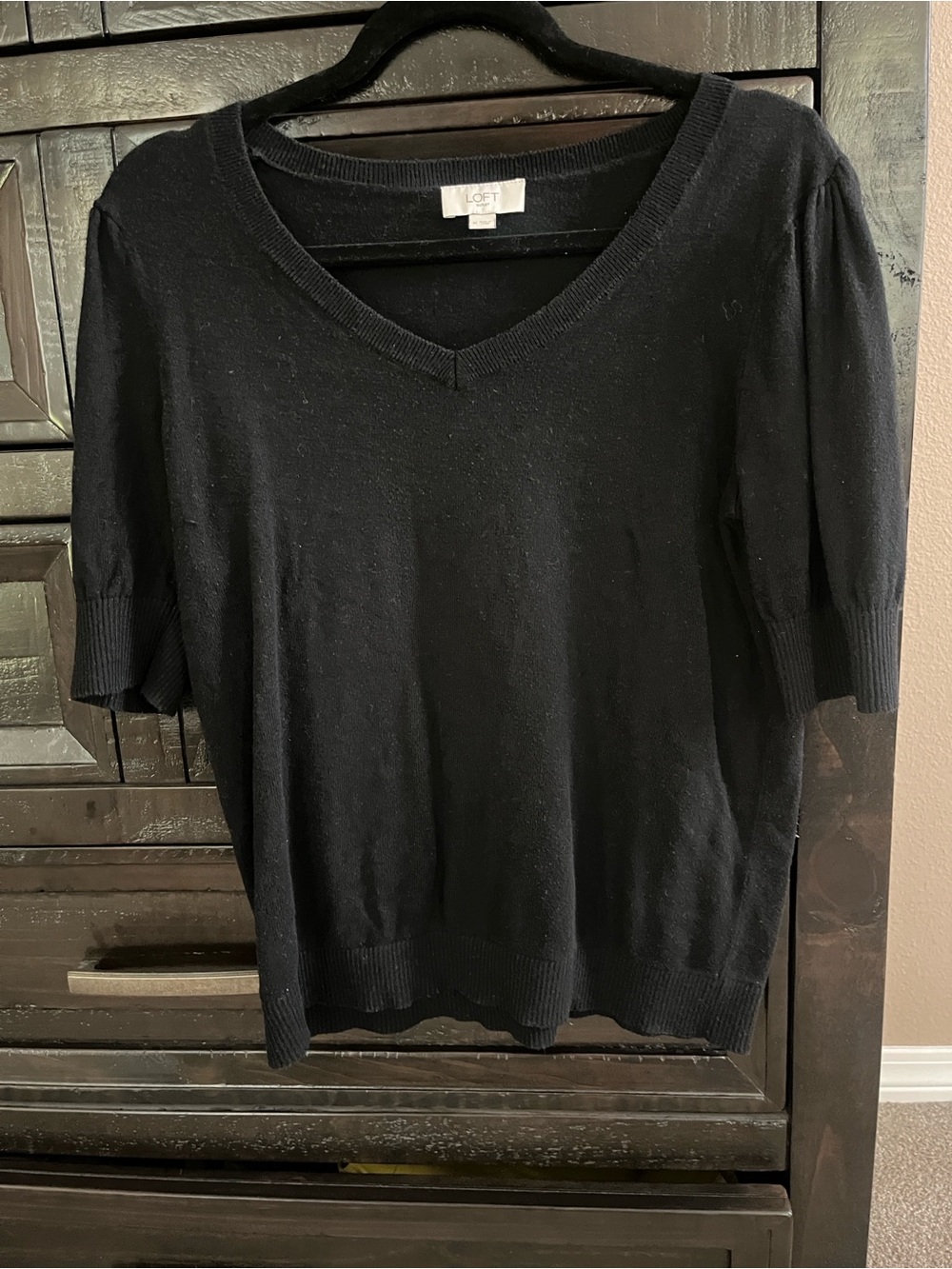 LOFT Black V-Neck Short Sleeve Knit Top